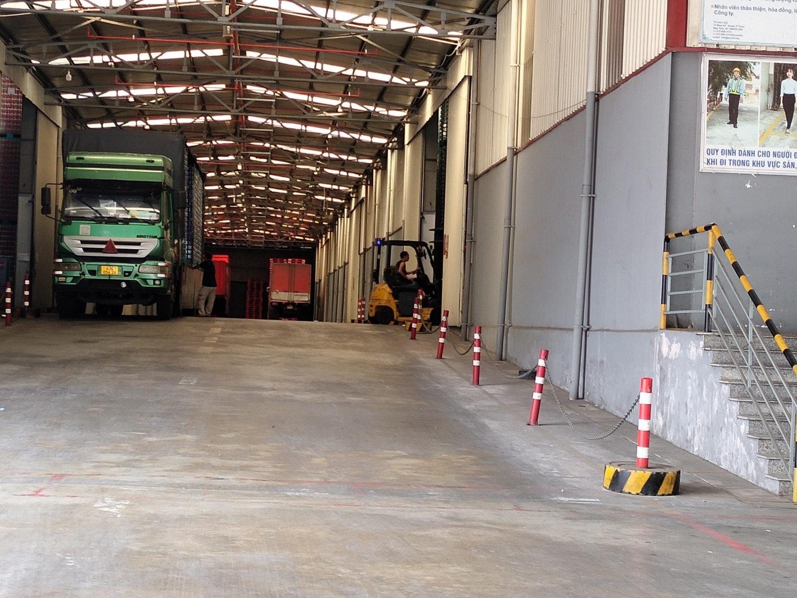 Kho khu c&ocirc;ng nghiệp H&ograve;a Kh&aacute;nh, Đ&agrave; Nẵng